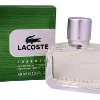 Lacoste Essential